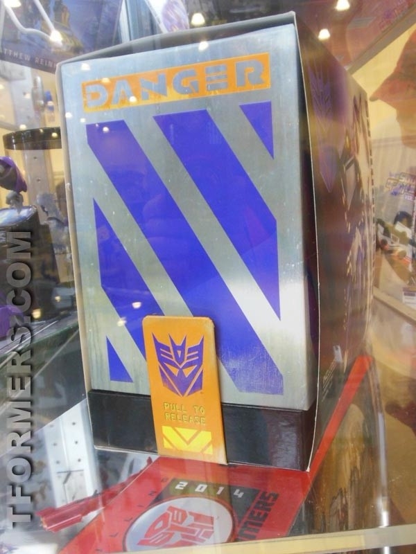 BotCon 2013   Transformers SDCC Images Gallery Metroplex, G1 5 Pack, Shockwaves' Lab  (91 of 101)